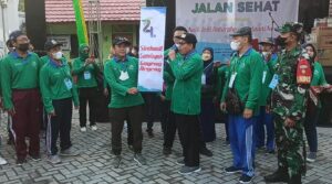 RIBUAN WARGA KALURAHAN SINDUADI BERTASIPASI MERAMAIKAN JALAN SEHAT BERSAMA